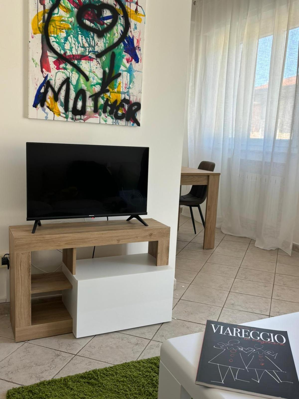 Sole E Mare - Viareggio Apartment Bagian luar foto