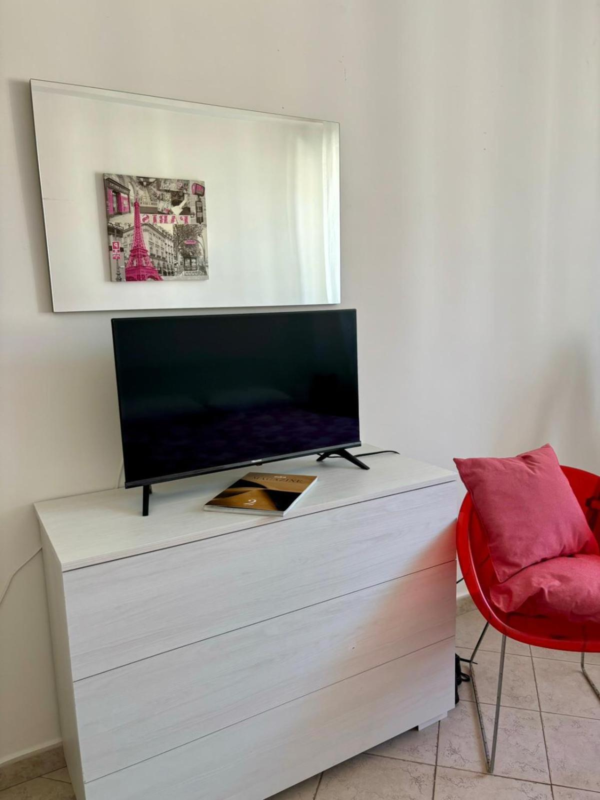 Sole E Mare - Viareggio Apartment Bagian luar foto
